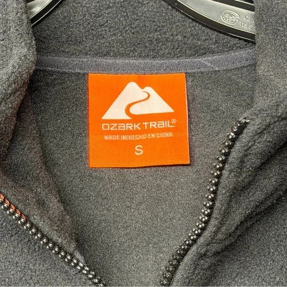 Ozark Trail Men's SMALL Polar Fleece Jacket BLACK Zip Front Mock Neck New - Picture 2 of 11